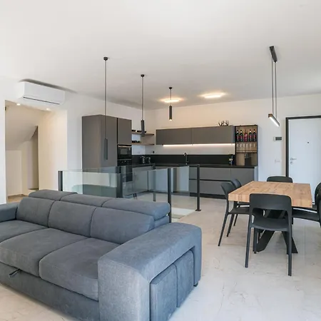 Apartman Sant' Anna Deluxe - Happy Nobiallo